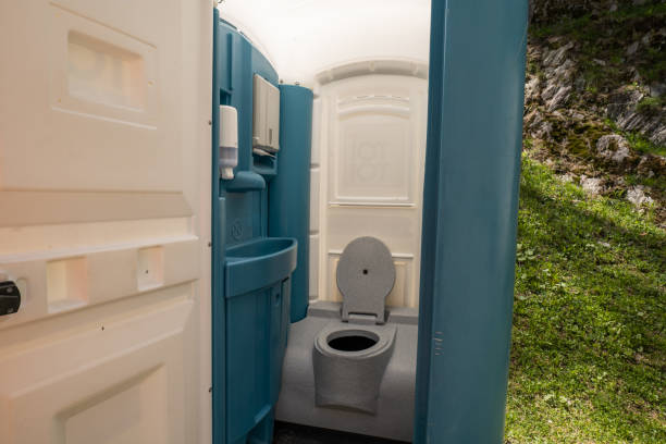 Best Portable Restroom Servicing (Cleaning and Restocking)  in Pumpkin Center, NC